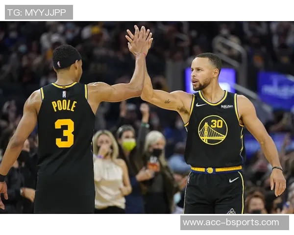 克洛尼表现不佳17投仅4中三分球命中率低迷助攻与篮板难掩失利