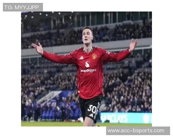 内维尔称舍什科虽显笨拙但对富勒姆西汉姆进球至关重要 内维尔称舍什科虽显笨拙但对富勒姆西汉姆进球至关重要