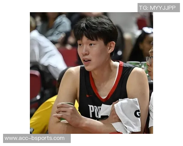 杨瀚森分享与利拉德霍勒迪的相处经历新赛季心态轻松不再紧张